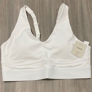 New with tags All Day Everyday Bra from Fabletics!